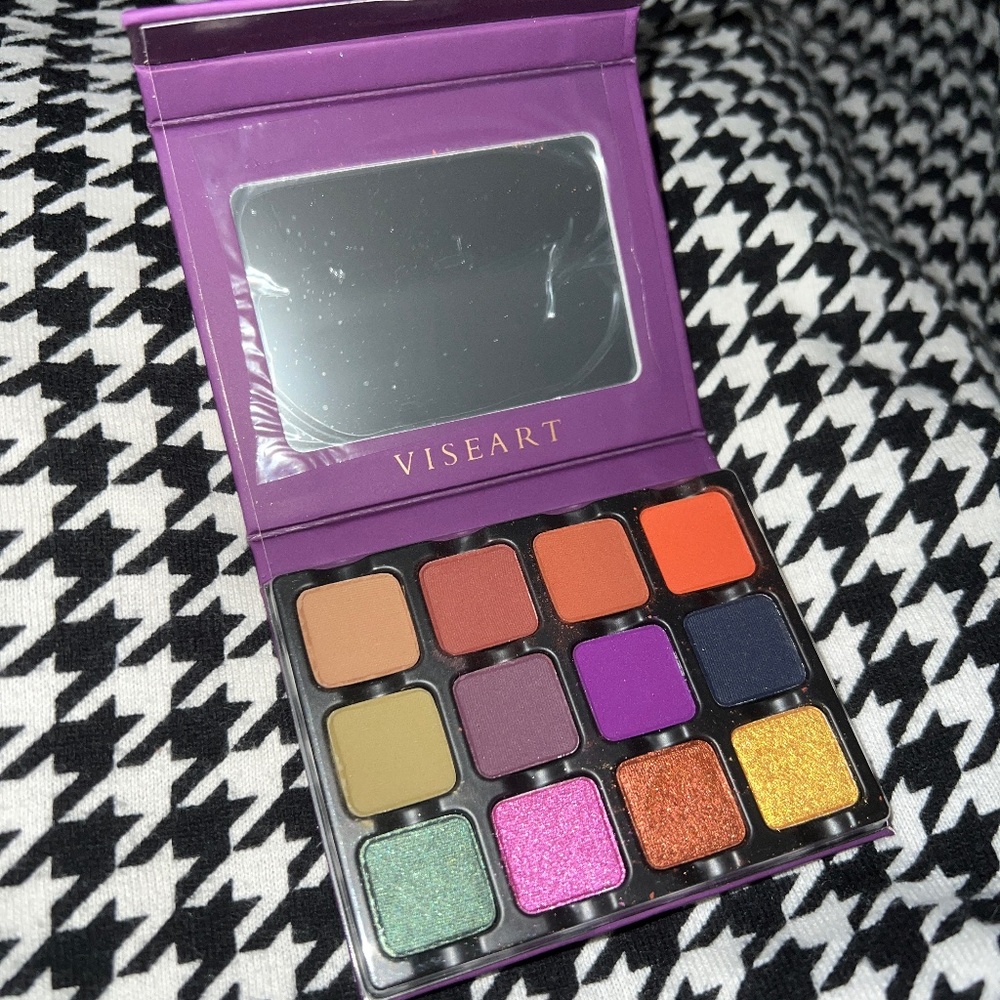 New Viseart Dark Edit Eyeshadow Palette